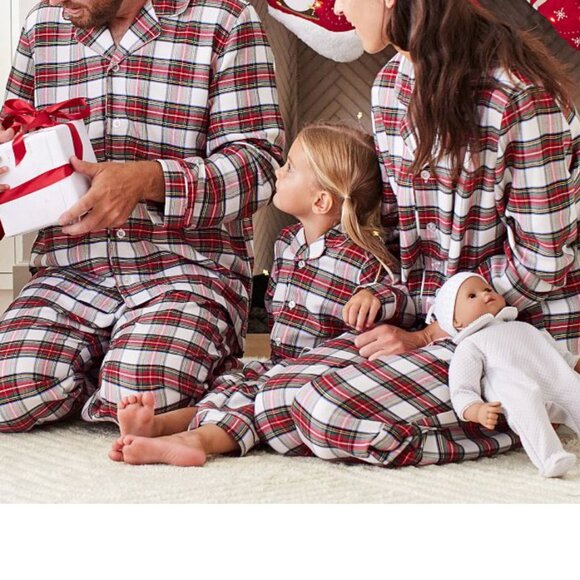 POTTERY BARN KIDS Stewart Plaid Flannel Holiday Pajama Set Kids Sz 10 - Picture 2 of 2